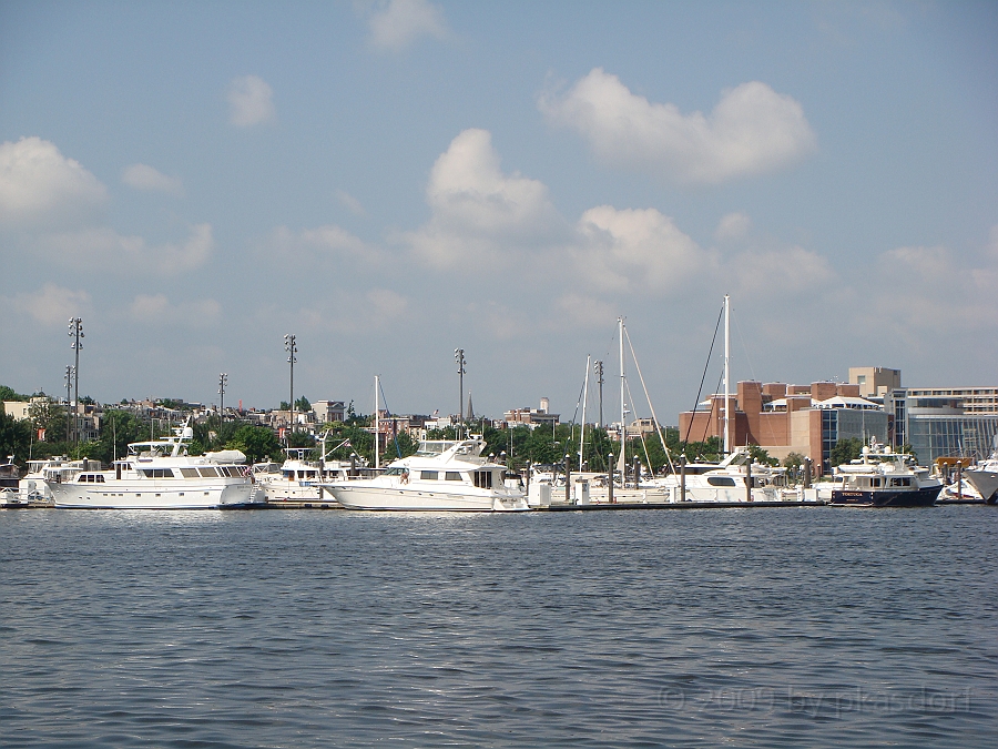 Baltimore [2009 July 02] 030.JPG - Scenes from Baltimore's Inner Harbor.